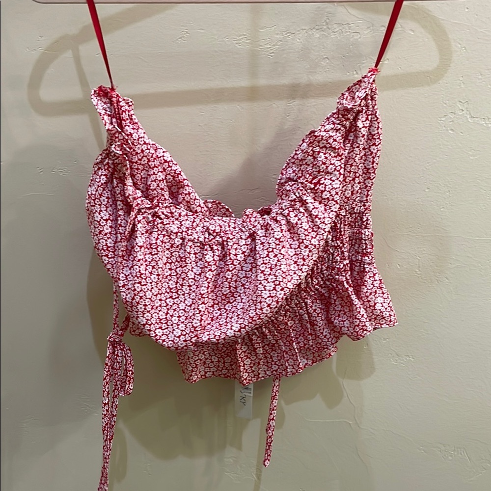 She + Sky Pink and White Ruffled Sleeveless Blouse